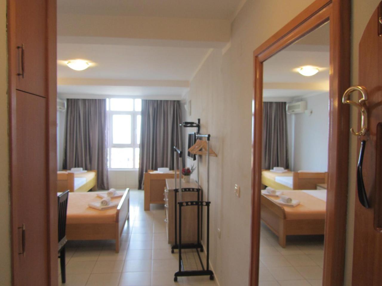Cernogoriya Voyage Apartment Rafailovici Exterior photo